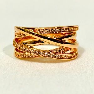 Pandora Rose Gold Entwined Ring 180919CZ